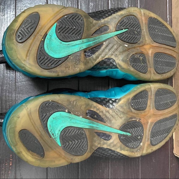 Men’s Nike Foamposites - Picture 5 of 7
